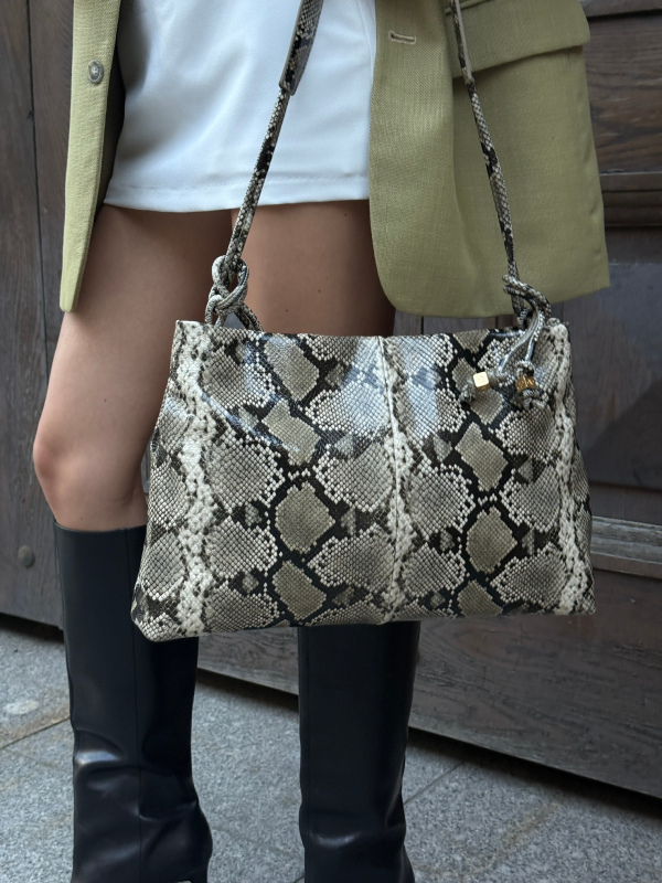 Фото от @juliadamon